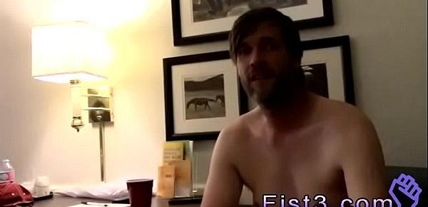  Straight guys gets fisted video and gay twink self fisting movie xxx